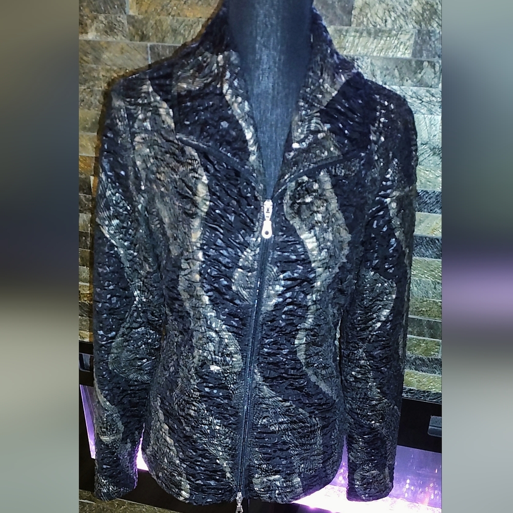 Michael Tyler Black/Gray Textured StretchyJacket Size M & Matching Skirt Size S